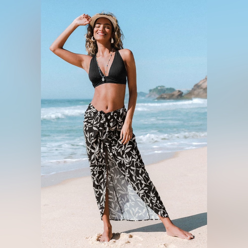 NWT McKayla Leafy Tie-Waisted Sarong, size Medium